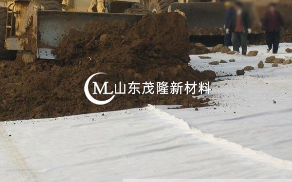 《齊齊哈爾垃圾填埋場(chǎng)》土工布、土工膜施工