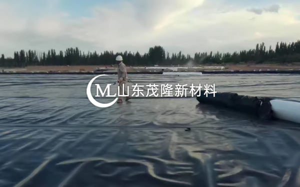 《中國(guó)石化庫車商儲(chǔ)庫工程》土工膜、土工布施工  第3張