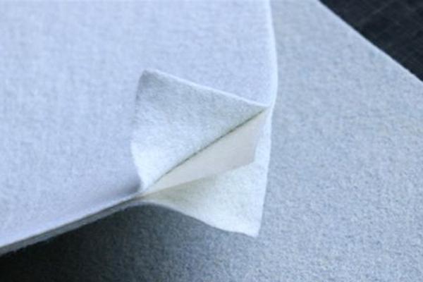 寒冷天氣下復(fù)合土工膜施工的要求有哪些？  第3張